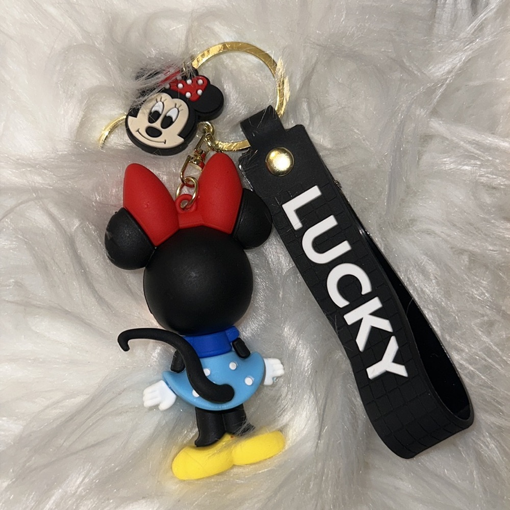 Minnie Mouse 3D Keychain - Picture 2 of 3